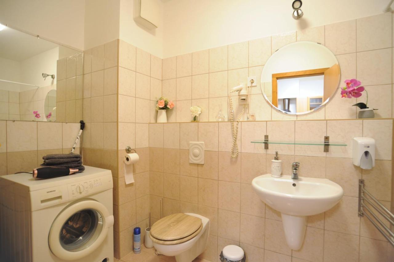 Lovely Apartment In The Heart Of Budapest Luaran gambar